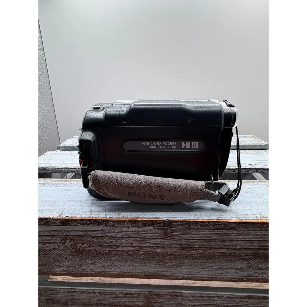 Sony Handycam CCD-TRV138 Video Hi8 Camcorder - (Tested and Working)